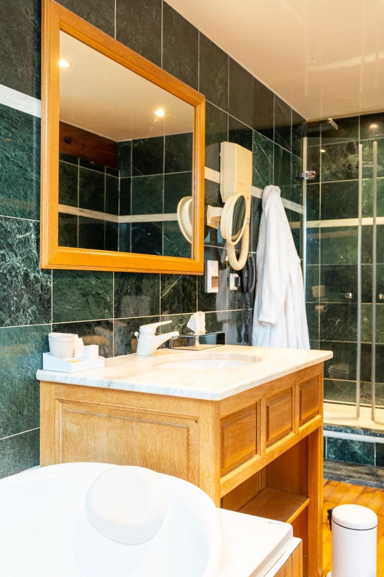 Hotel D'Angleterre Chalons en Champagne Bagian luar foto
