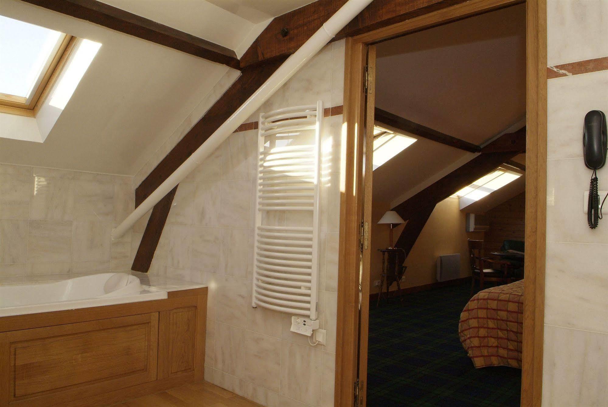 Hotel D'Angleterre Chalons en Champagne Bagian luar foto