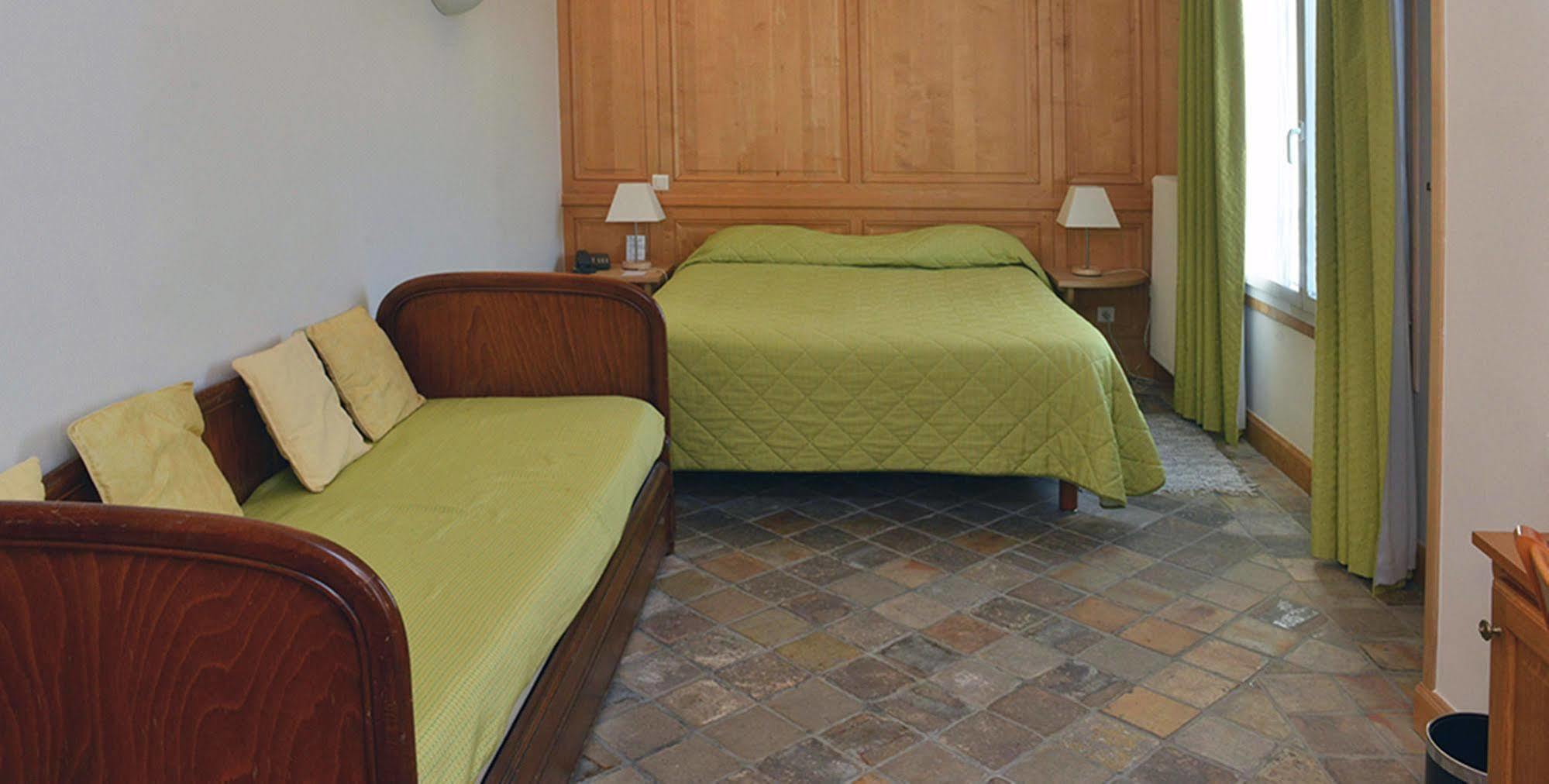 Hotel D'Angleterre Chalons en Champagne Bagian luar foto